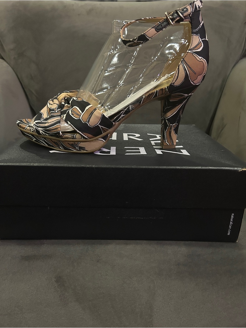 Naturalizer Floral Print Open-Toe Ankle Strap Heels in Black & Tan